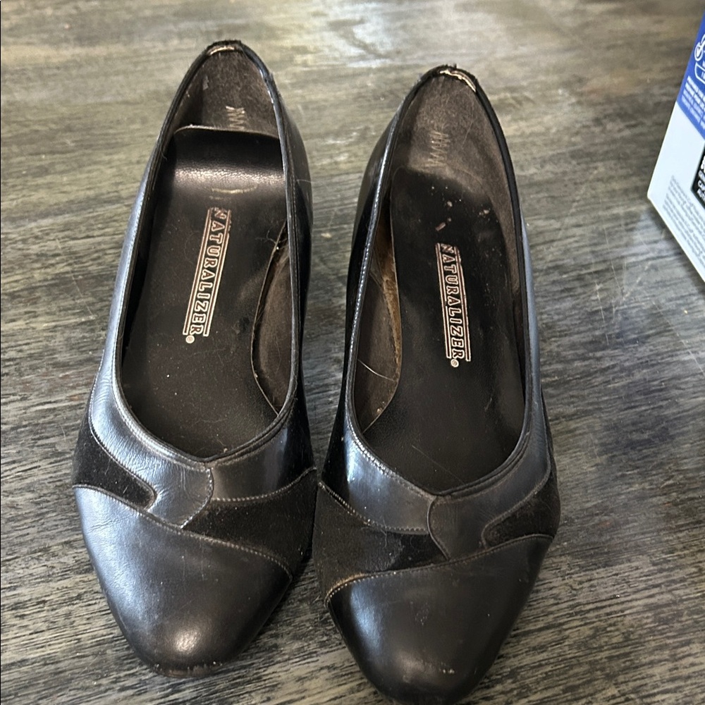 Naturalizer Black Leather Heels